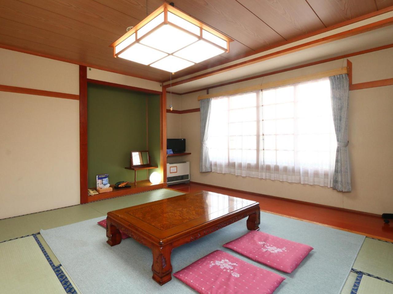 Ikemoto Hotel โนซาวะออนเซ็น ภายนอก รูปภาพ